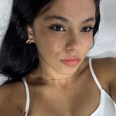 esbillgirl's profile picture. do you know how to bend?

i love my gf

@billieeilish