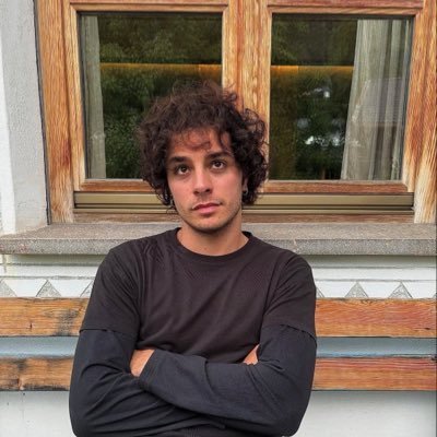 fleurrsoleil's profile picture. 