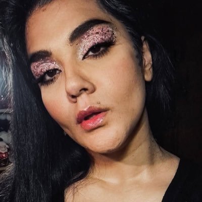 Capttainsara_'s profile picture. I Love Books,A lot!