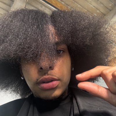 lovee4pnd's profile picture. moneyloverfein