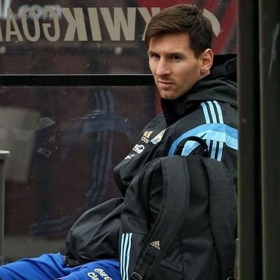 Roshan364616's profile picture. 