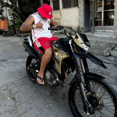 Deivincpx's profile picture. Conta nova 😎🤾🏿‍♂️
Descontrole de Irajá & Marvinjpa 😎🔫🤜🏿💣🏴‍☠️