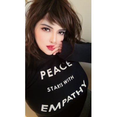 blueprinxs's profile picture. calmer than you are,