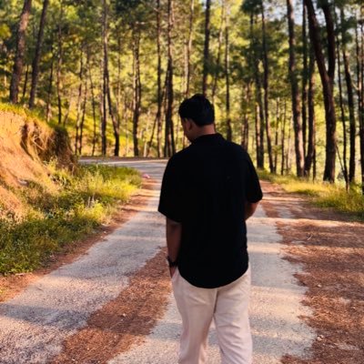 abhistics's profile picture. 🦂 तय है की कुछ भी तय नहीं. भारत भ्रमण! जियो और जीने दो। जय हिन्द!