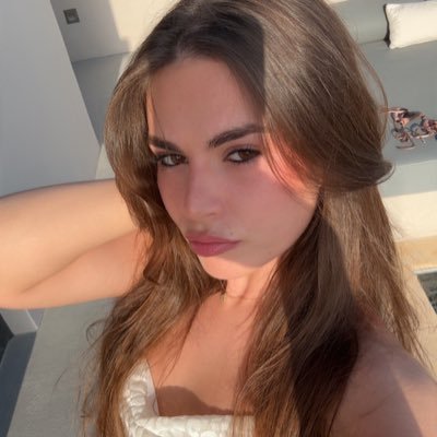 LaurenAlexis_x's profile picture. hope you're having a good day 🥺