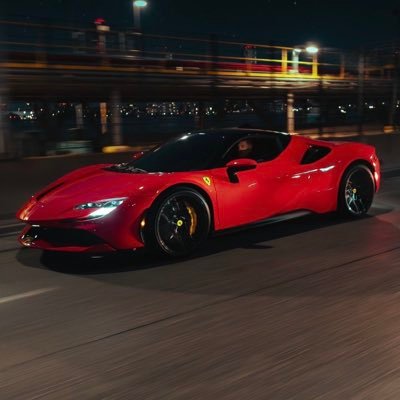 lavidaloca52's profile picture. yarının dünündeyim