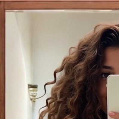 esa_1780's profile picture. Bilim, sanat, finans, doğa sever. Akademisyen, oğlan annesi, dünya vatandaşı 🫶