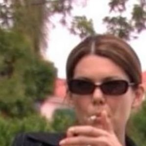 hobethv's profile picture. I don’t know what I’m doing 
*multi*