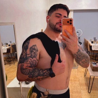 sidracaliente's profile picture. No sabía que hacer y me hice Twitter 🤷🏻‍♂️