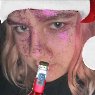 t0rner0se's profile picture. profesjonell shitposter, filosof og flørtepus. JEG ER IKKE EKTE JEG ER BARE ET KONSEPT