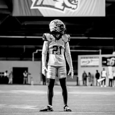 Kelby5Key's profile picture. 6’0 178 sophmore cornerback with 2 years of eligibility(+redshirt) @ … kelbymauricekey@gmail.com 708-915-0099