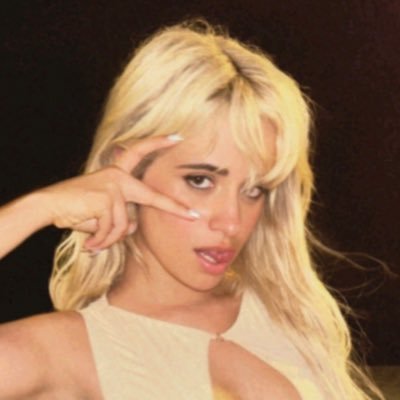 locafijacion's profile picture. escuchando a miley con @sosuitsohigh 💘