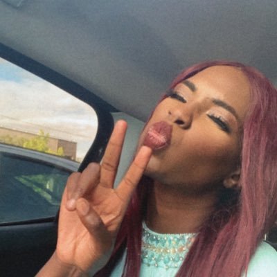 QueenDjena's profile picture. 