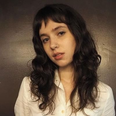 armedwithl0ve's profile picture. you filled my whole apartment with flowers that die