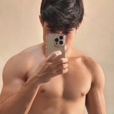 vctmota's profile picture. ⚡️24y https://t.co/wzWBBwGfVm