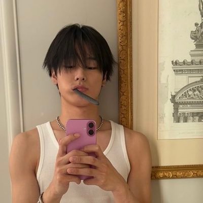 cyrensongs's profile picture. 