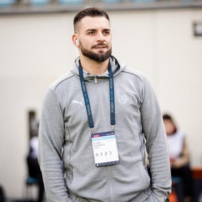 FranCabanillas7's profile picture. Tactical Analyst @rodinamoscow 🇷🇺 First League Ex-@algecirascf 🇪🇸
