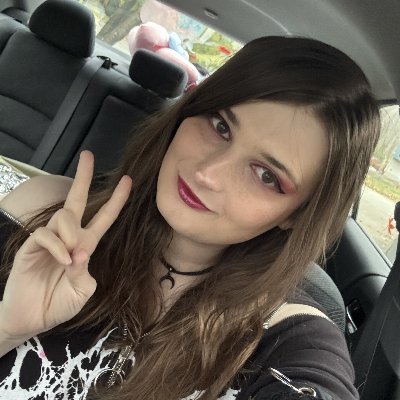 swannoise's profile picture. rhythm gamer, TCG player (YGO/MTG/Elestrals), Touhou fan & photographer | pop’n music 神 95.15