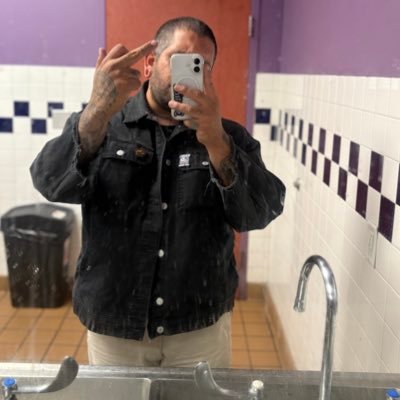 itzmazatl's profile picture. runnin on coffee