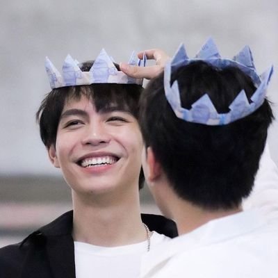 RoseQuispe1520's profile picture. First handsome
Khaotung cute