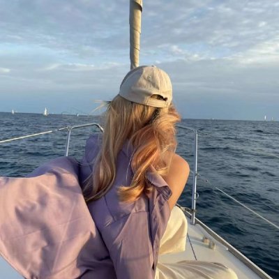 j44ajeKOw2aPy's profile picture. You don’t have to be perfect to be amazing.