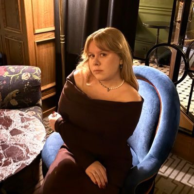 valeerichh's profile picture. 