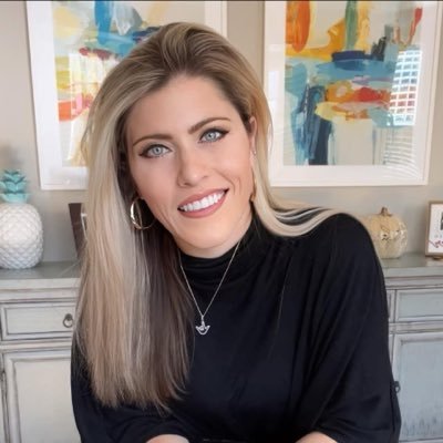 mckinnon10689's profile picture. 🧠 4x brain surgery survivor 🏥 15+ years chemo & radiation patient 🧏🏼‍♀️ NF2 | deaf | paralysis | public speaker | Science and Tech Nerd
