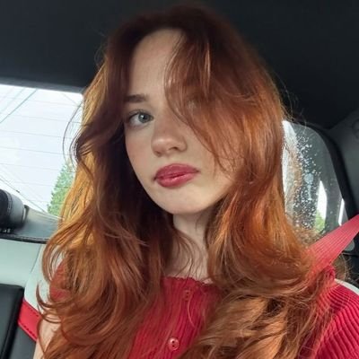 saintzenik's profile picture. emily henry's daughter ✩  56/50