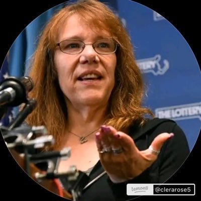 mavistob0a's profile picture. dm for help