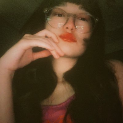 umivlr's profile picture. 19 | professional yapper #FORZABBL