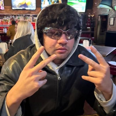 flickerniall93's profile picture. ˗ˏˋ niall liked my tweet ˊˎ˗ | 👩🏻‍🍼; — 26; she/her ♡ ; MAXTON HALL