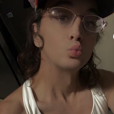 ashlycorndoff's profile picture. 🏳️‍🌈 @cheyennneen #model #presidentialcandidate @usmc #metoo @usprogressives 🇺🇸