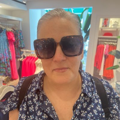 BuncoQueen's profile picture. America First 🇺🇸