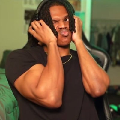 cried2godd's profile picture. 