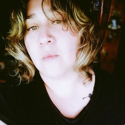 karinasalasborq's profile picture. #donante #catlovers 🐱 #teatro🎭 #fotografia 🎞️ #mamá de 2 bellezas de niñas # 2 😺 #nunca por la derecha ➡