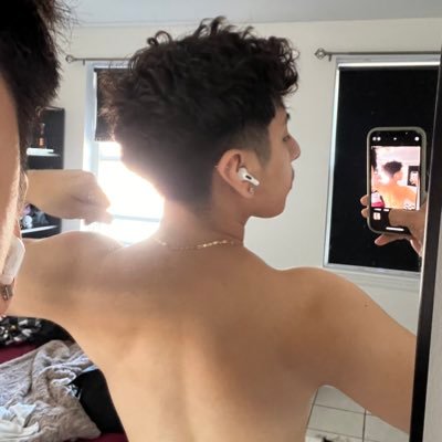 ariesit0's profile picture. 23 | Vers | 🍑🍆 | I do customs dm me 💵 | NuevaYorkk | https://t.co/6zhn9SZVxJ