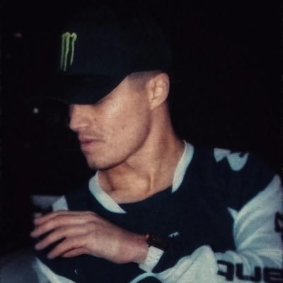 swanvlog's profile picture. can you raise him to love me maybe?