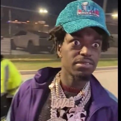 shaiglozza93081's profile picture. 