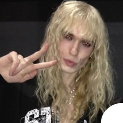 forefeitlol's profile picture. //;