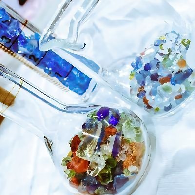 handmade_labo's profile picture. 昔から物作りが大好きで、現在はハンドメイドをするための道具を作ったりDIYしたりお野菜作ったりしてます。レジン用にモールドや資材の販売をしてます。物作りの楽しみを広げたい( ´͈ ᵕ `͈ )ご入用の方は下記のサイトよりご注文下さい٩( 'ω' )و