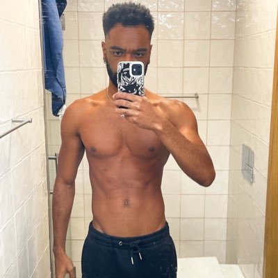 pdrbnt's profile picture. 🎮SW-3158-6523-8413