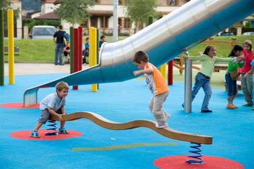 We are a Speciailist Surfacing and Playground Equipment Contractor operating throughout the UK.