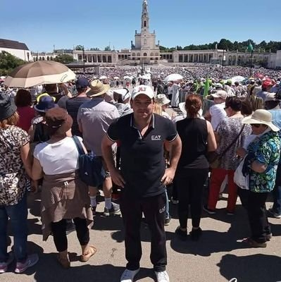 AbelAndrade9's profile picture. True change begins within ourselves. When we find peace in our hearts, the world around us transforms. 🌿✨