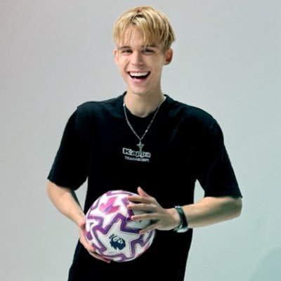 tfjjoho69's profile picture. I make videos sometimes so..check them out. BTEC Stephen Tries. Actor-Model-Interneter business enquiries: tfjbussines@gmail.com 🇬🇧🇮🇸