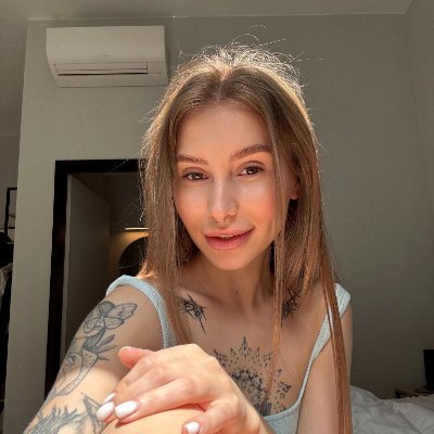 Vixi234235's profile picture. 21 y.o | The linguist
Don’t be shy to DM me😘