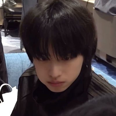 ssjakeu's profile picture. #추억 you’re in my head like echoes .