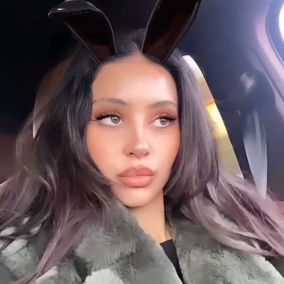 vvicvillarroel's profile picture. una en un millón.