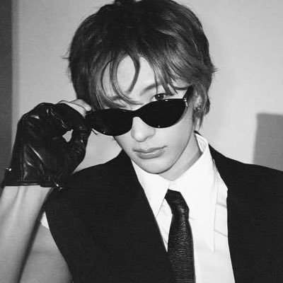 evrydylookathis's profile picture. she/her 🧸 XNGHAN SVT ULT RIIZE WILL CONTINUE TO RISE 🦕‼️ SAW RIIZE #1 EMBER TO SOLAR BAD INFLUENCE STAN