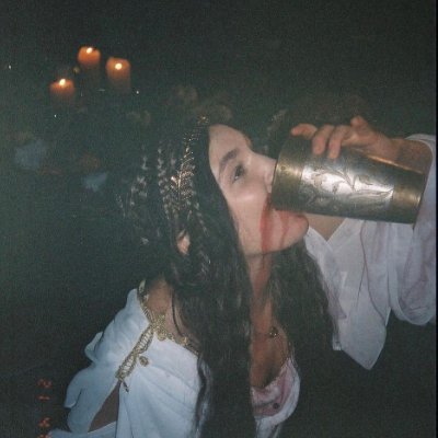 qu0tingbeaches's profile picture. BYLER ENDGAME
Priv: @mangleddoe
shauna shipman...