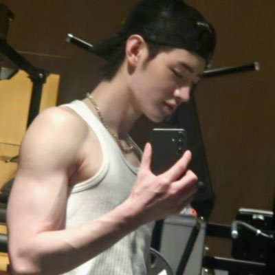 suahnz's profile picture. dm me